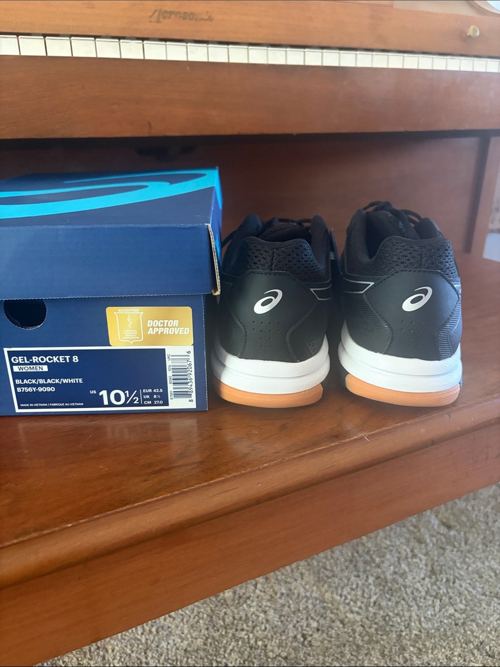 Asic Gel Rocket Volleyball Shoes - Picture 3 of 3